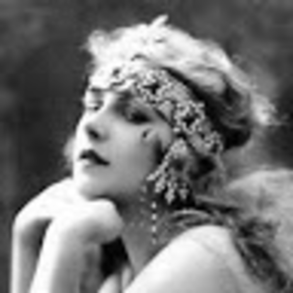 Meet your Posher, Alexis